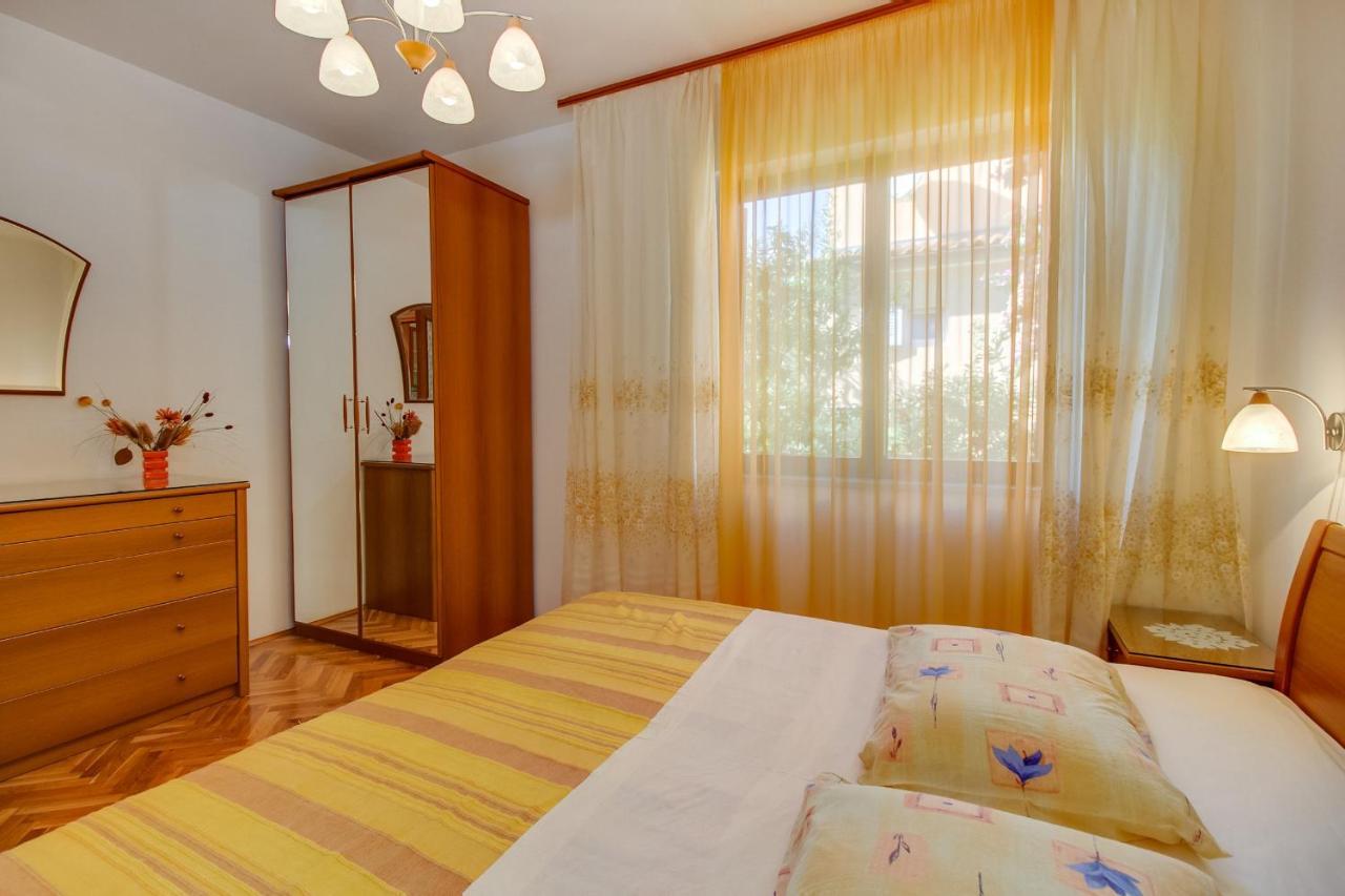 Apartman Mirjana 1 Mali Lošinj Esterno foto