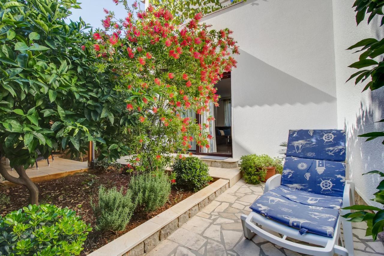 Apartman Mirjana 1 Mali Lošinj Esterno foto