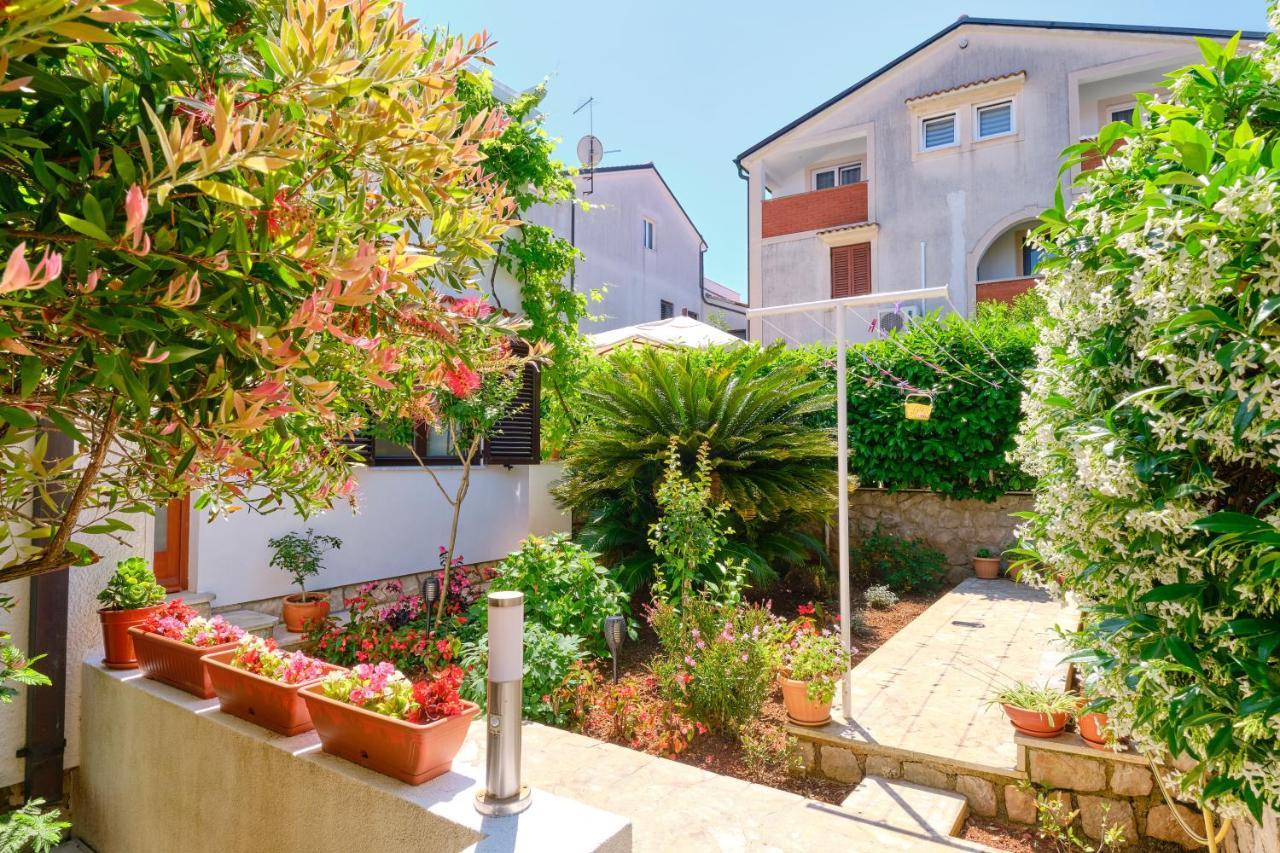 Apartman Mirjana 1 Mali Lošinj Esterno foto